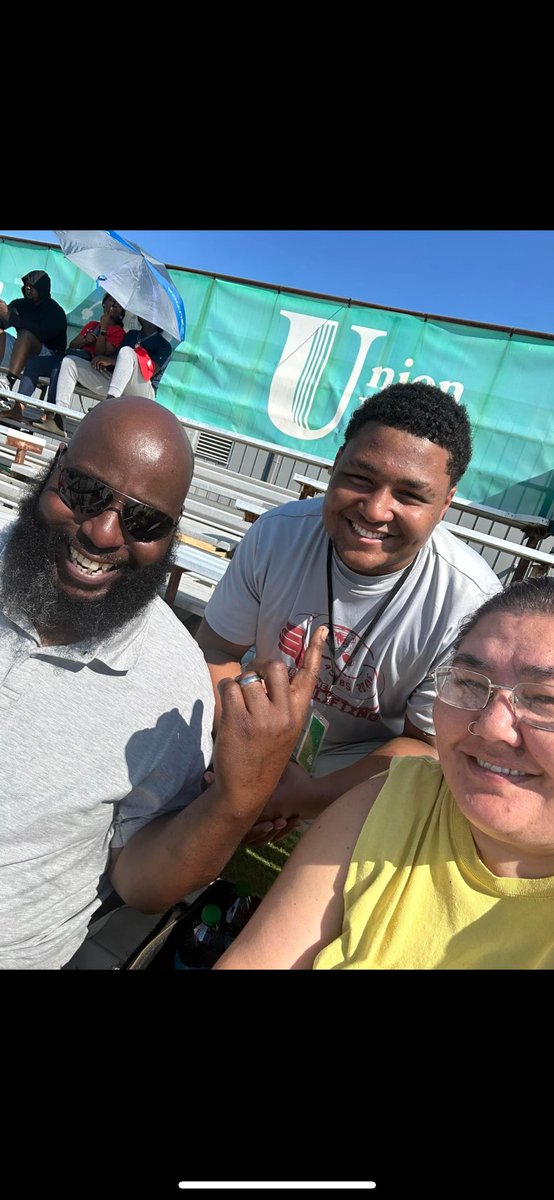 Chris Stewart (@iss_chris1) on Twitter photo Had a great time at the <a href="/WeevilFootball/">UAM Football</a> game!!
Big thanks to <a href="/coachjweevils/">Hud Jackson</a> and @CoachPruitt_UAM for the game invite!
<a href="/Recruit_Tbonne/">Terrebonne Football</a> <a href="/RecruitLouisian/">Recruit Louisiana™️</a> Had a great time at the <a href="/WeevilFootball/">UAM Football</a> game!!
Big thanks to <a href="/coachjweevils/">Hud Jackson</a> and @CoachPruitt_UAM for the game invite!
<a href="/Recruit_Tbonne/">Terrebonne Football</a> <a href="/RecruitLouisian/">Recruit Louisiana™️</a>