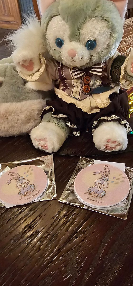 mkmk00004's tweet photo. 【交換】ディズニー　ケープコッドクックオフ　特典　コースター　ダッフィー&amp;フレンズ　ワンダフル・フレンドシップ

譲⇒ステラ・ルー2
求⇒ジェラトーニ>リーナ・ベル

本日海インしてますので現地手渡し、もしくは後日郵送か都内手渡しでお願いいたします。
検索からもお気軽にお声かけ下さい🙇‍♀️ https://t.co/JC6mGwPkjk