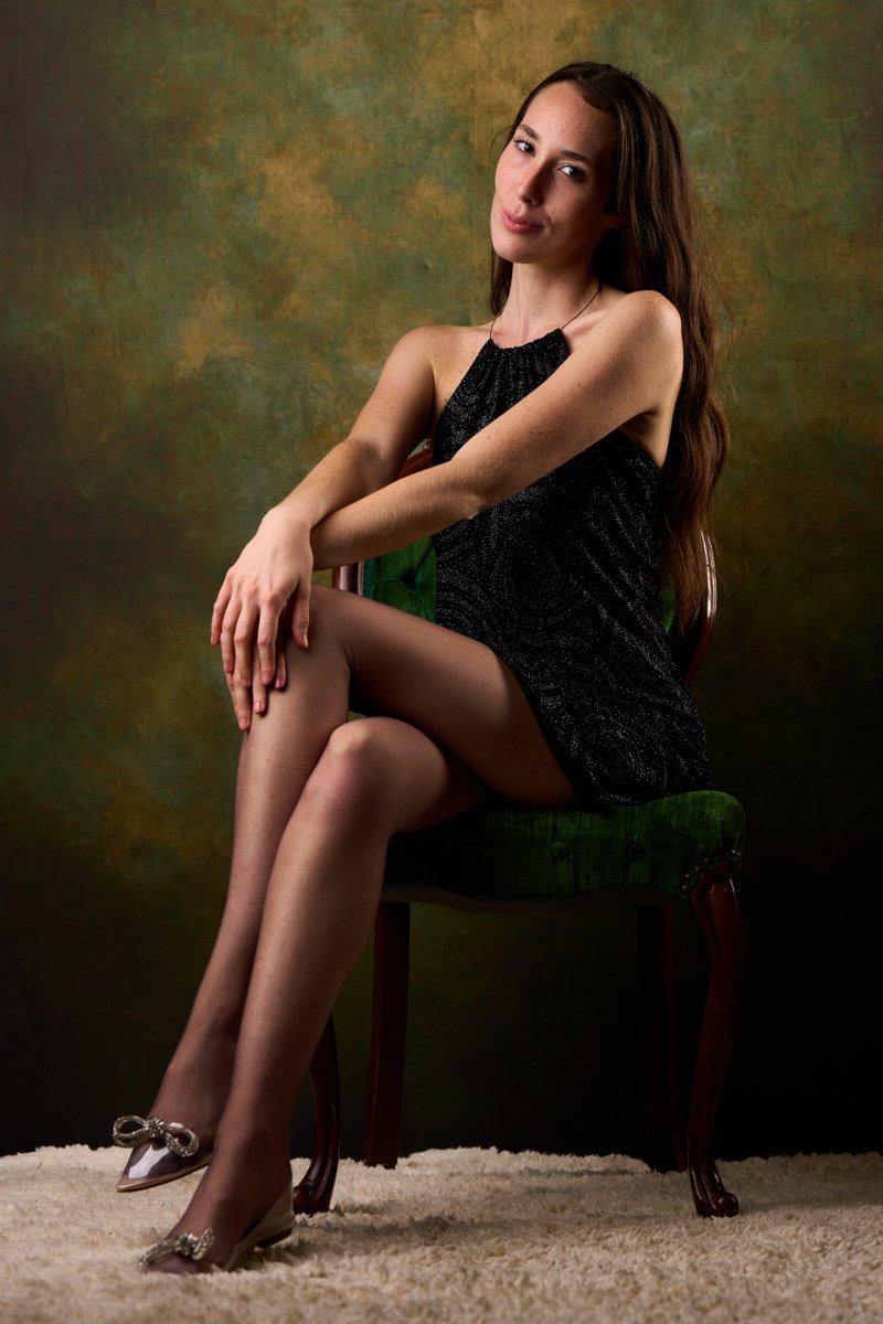 Cecils Pantyhose tweet media
