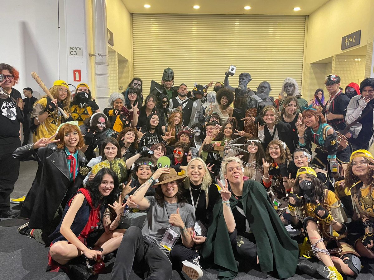 Postagem especial da BGS 

Como manda a tradição, tivemos grp de ordem paranormal, eu ñ podia deixar ninguém na mão ent organizei uma coisa especial com <a href="/bastet_min/">Bastet</a> <a href="/beamom/">bea</a> e <a href="/murilochoqueta/">murilo 🎣</a> rapidinho 

ñ consigo expressar minha gratidão por confiarem em mim e fazer acontecer 💜