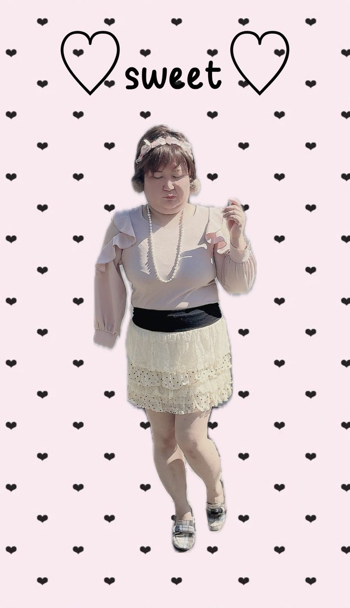 ribbonrion_ouo_'s tweet image. どっちがスキ？(   ˙꒳˙ )