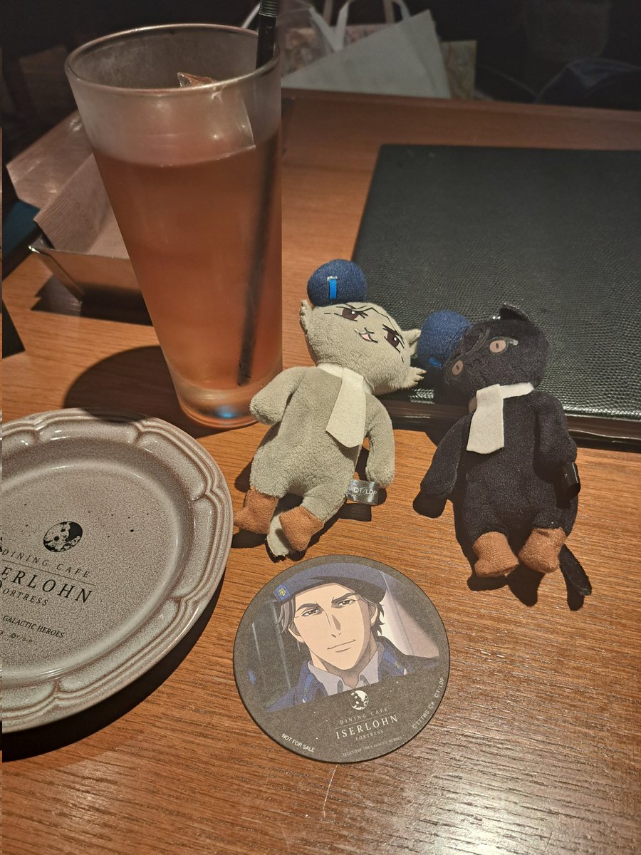 XnA3b's tweet photo. 福岡へ帰る前にイゼカフェ https://t.co/AUMsOmL8U1