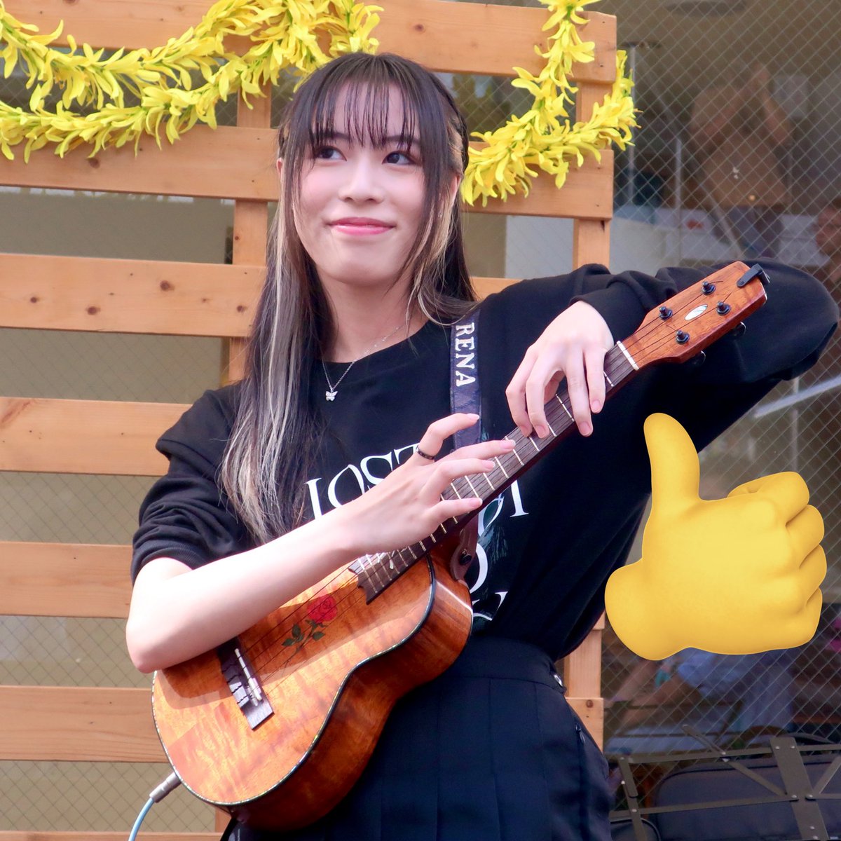 nobzo_k's tweet image. 昨日のアイザ鎌倉のアイランドヴィンテージコーヒー鎌倉店のオープンイベント“ハッピーハワイアンデイズ”
スーパーキッズ達のウクレレプレイに加えイベントのトリを飾ったrenaさん

#rena 
#renaukulele 
#羚奈 
#レナウクレレ 
#ウクレレ