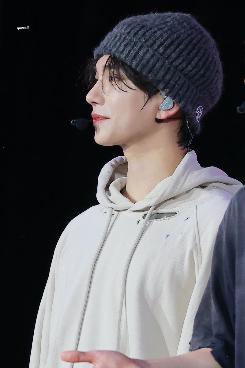 queenii1230's tweet photo. 241012 SEVENTEEN RIGHT HERE 
GOYANG 💗💗💗
#JOSHUA #조슈아 #세븐틴 #SEVENTEEN https://t.co/7sTXrXw2uh
