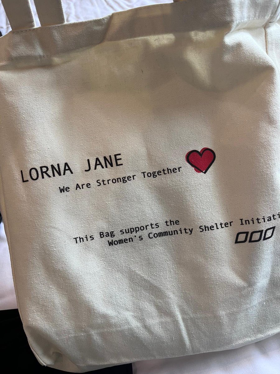 Gib1Wayne's tweet image. I’m NOT a celebrity &amp;amp; DON’T get me out of here! I know there’s a million things going on in 🇬🇮 &amp;amp; rest of the 🌎 but in this short time away, all there is, is my peace, my peace &amp;amp; more of my peace 💪 well, &amp;amp; @LornaJaneActive 😜 #Wibble #MyMentalHealthMatters #ForwardAlwaysForward