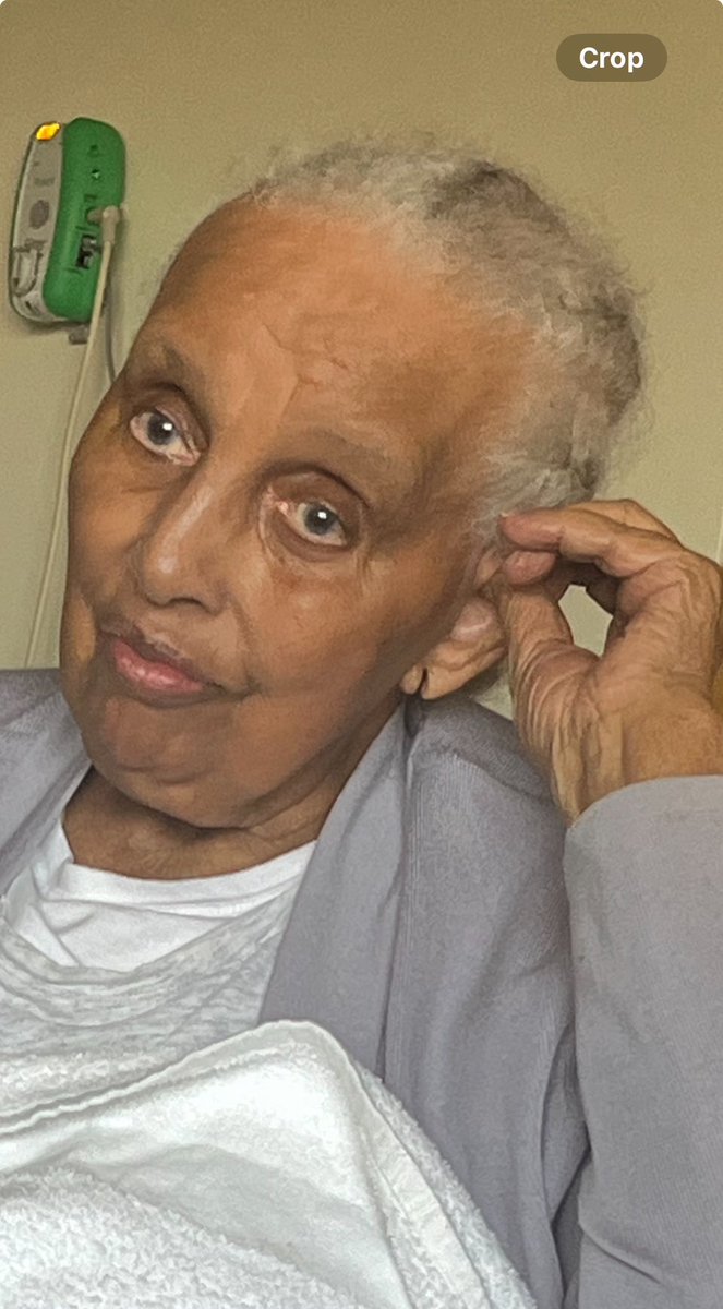 After I made rounds at the hospital I stopped by the physical rehab unit and saw my mom doing absolutely fantastic!
Full of #Resilience. Captured this #Contemplative mood #MyMom #MyRock My inspiration ❤️❤️😍😍