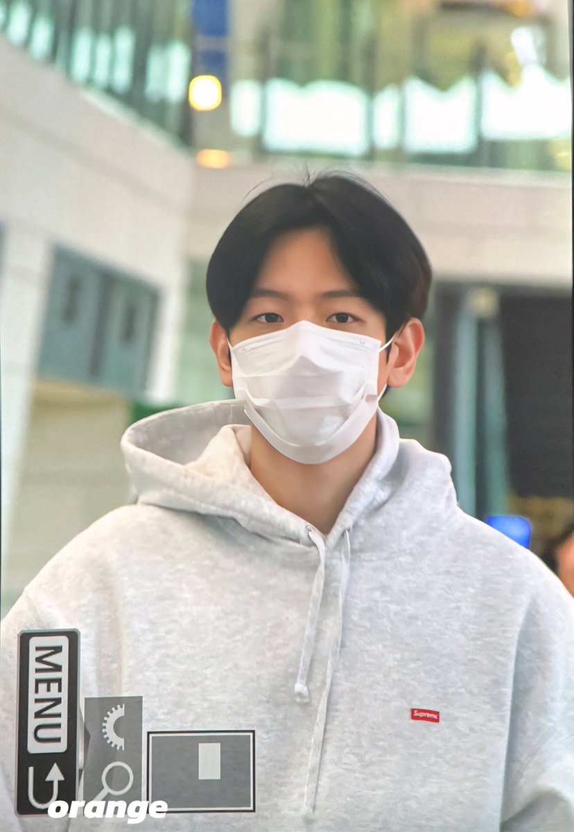 orange04_bh's tweet photo. 241013   GMP   재주

#백현 #BAEKHYUN #ベッキョン 
@B_hundred_Hyun @BAEKHYUN_INB100 https://t.co/rBevH6NCv5