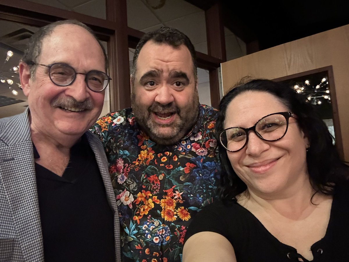 MelissaANathan's tweet image. Tony nominee and our Willy Loman, Lewis Stadlen, came to see Godspell tonight! 

#stagemanagerlife
#godspell
#inapool
#flintrepertorytheatre