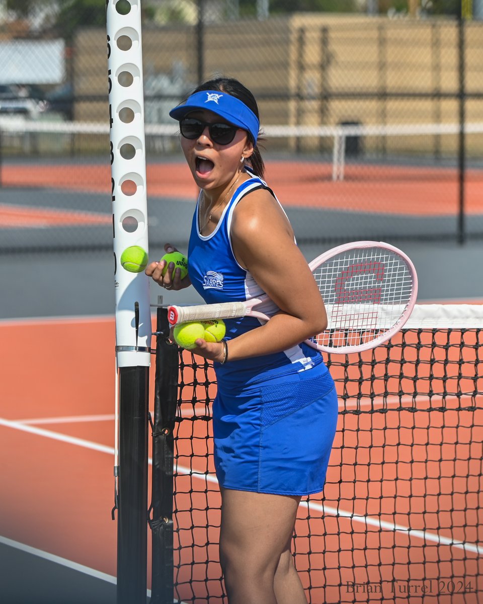 DotteSportsPix's tweet photo. Congrats to @sumner_academy's Keneth Rodriguez who will represent the Academy at the 5A state tennis tourney in Andover next weekend.

She just picked up tennis this year (volleyball is her main sport) and may be @kckps_sumner's first state girls' tennis qualifier. https://t.co/2YcyjGN7JD