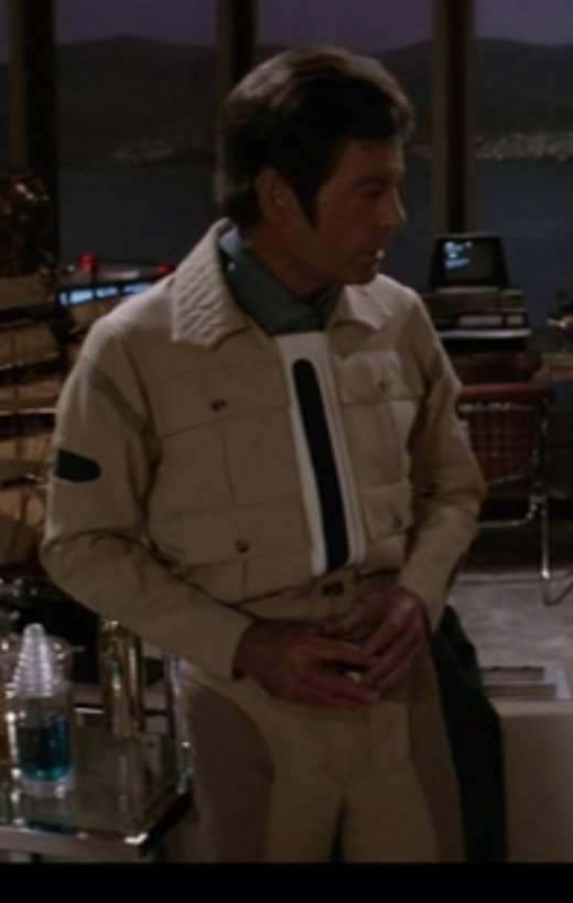otaconlover11's tweet photo. Watching Wrath of Khan for the first time and I like all the silly outfits they place McCoy in. I also really like this one look with Spock. He looks like a little grandma. https://t.co/HE7qELGlBo