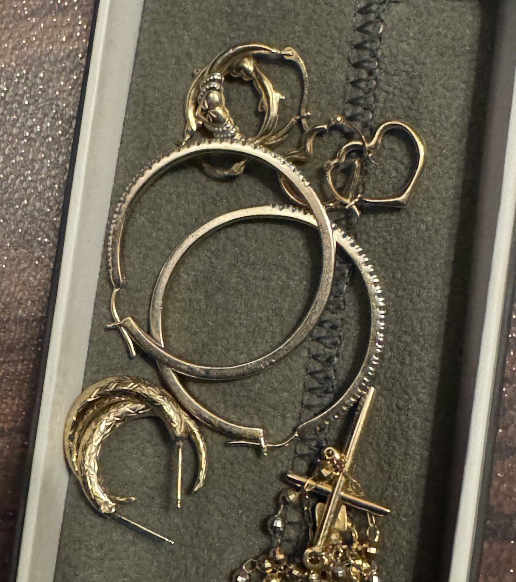 DRACULAURlTA's tweet image. #piecesofme