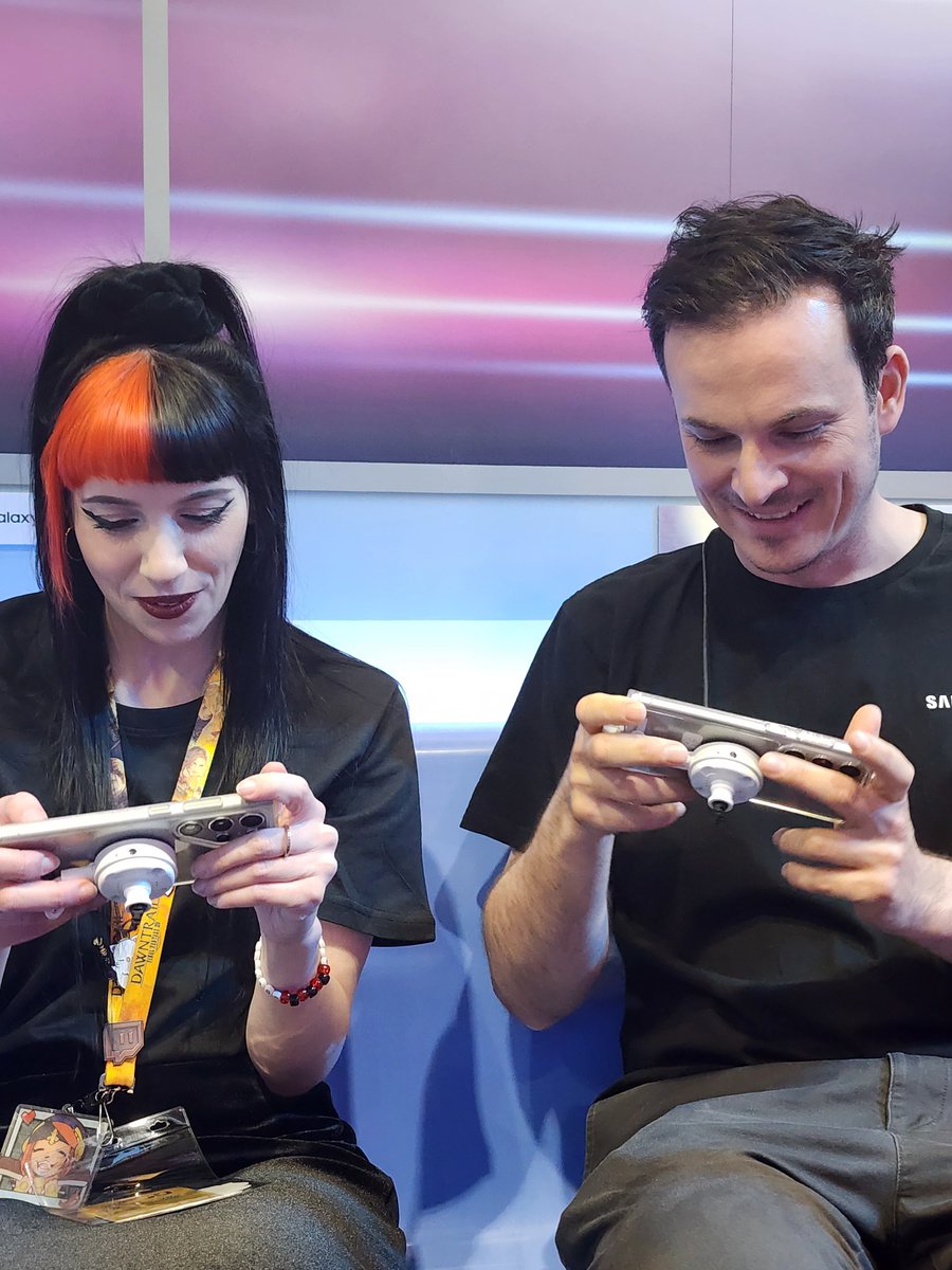 Samsung Australia tweet media