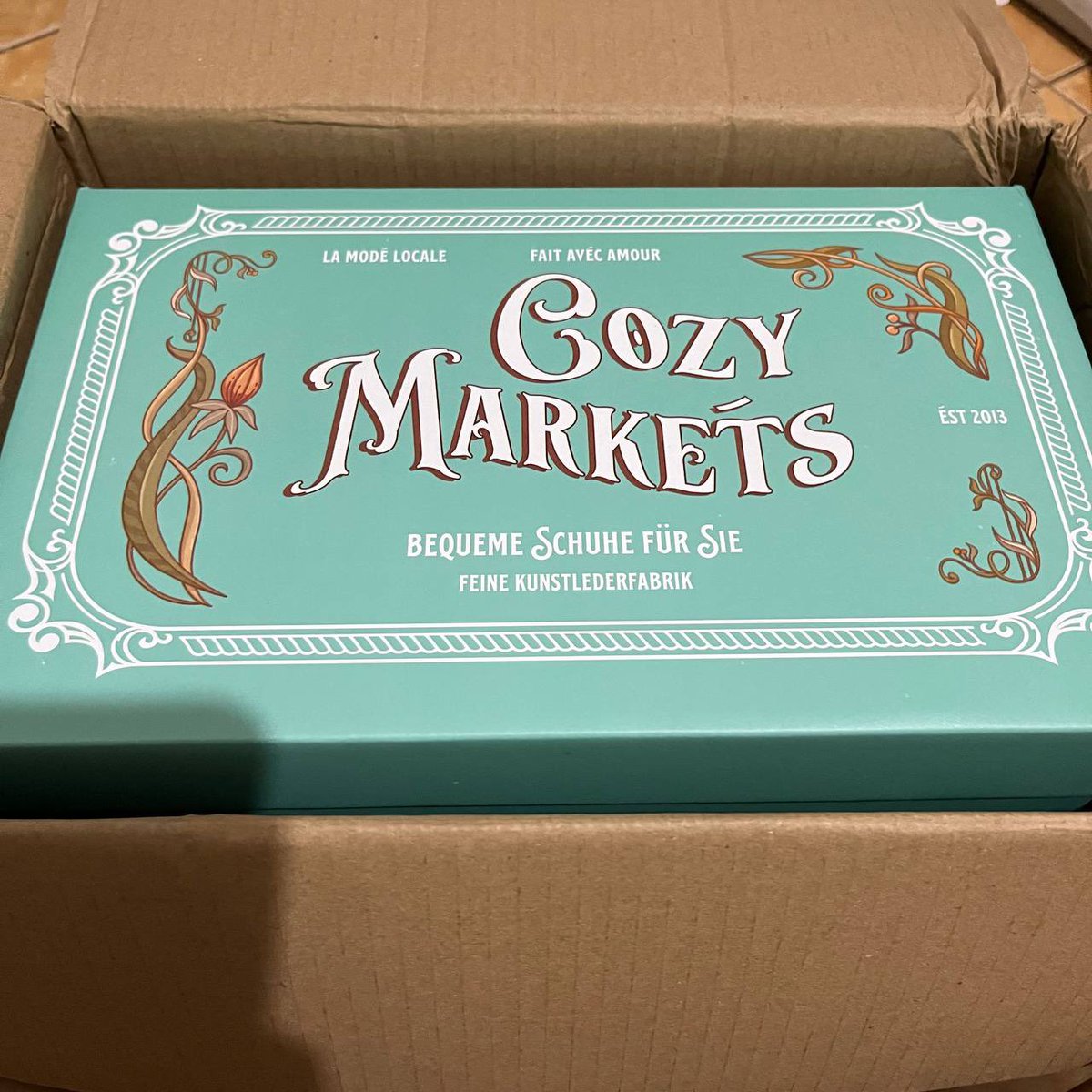 thirdsofaug's tweet image. #ninenouncement
re: ina box 29 

remaining silver cozymarkets and haikyuu acrylic keychains are at my ina add! waiting for consolidation nalang from consol :)