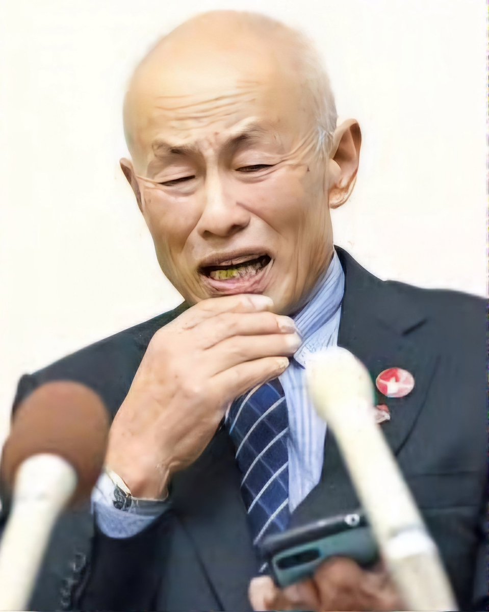 dina_sulaeman's tweet photo. Organisasi anti-nuklir Jepang, Nihon Hidankyo meraih Nobel Perdamaian.

Toshiyuki Mimaki, ketua organisasi ini dan seorang penyintas bom Hiroshima, mengomentari penghargaan tersebut: "Hadiah tersebut seharusnya diberikan kepada orang-orang yang bekerja di Gaza. Anak-anak yang berlumuran darah digendong oleh orang tua mereka di Gaza, seperti yang terjadi di Jepang 80 tahun lalu."

Hadiah Nobel Perdamaian 2024 dianugerahkan oleh Komite Nobel Norwegia kepada Nihon Hidankyo, sebuah organisasi yang dibentuk oleh para penyintas bom atom yang dijatuhkan di Hiroshima dan Nagasaki, atas upayanya menuju dunia yang bebas senjata nuklir.
----

36.000 ton bahan peledak dijatuhkan di Hiroshima dan Nagasaki

82.000 ton telah dijatuhkan di Gaza

https://t.co/Lp4G1UdiIZ