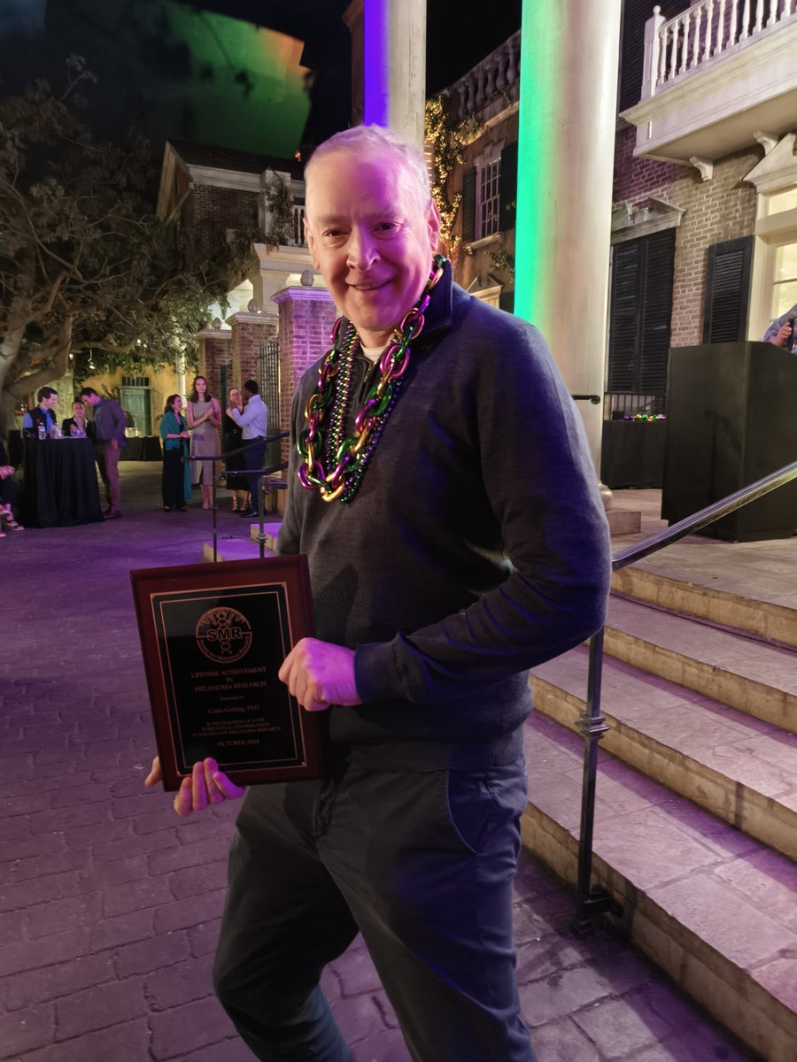 Colin Goding <a href="/Ludwig_Cancer/">Ludwig Cancer</a> gets the Lifetime Research Award! Colin has done groundbreaking work on MITF and phenotype switching in #melanoma. Super well deserved!!! <a href="/SocietyMelanoma/">Society For Melanoma Research</a>