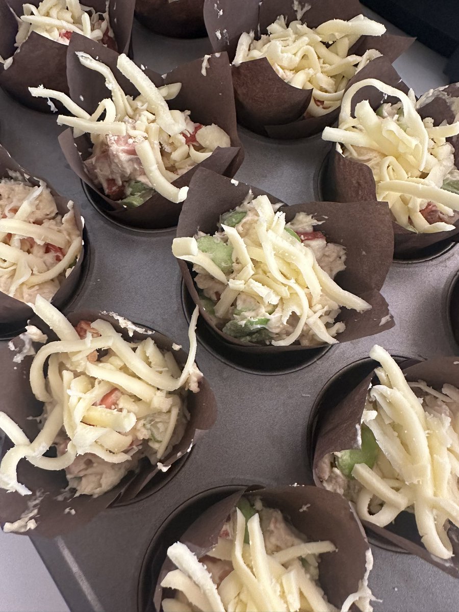 shimotomocake's tweet photo. Savory Muffine 作った💘 https://t.co/l6rATVME4w