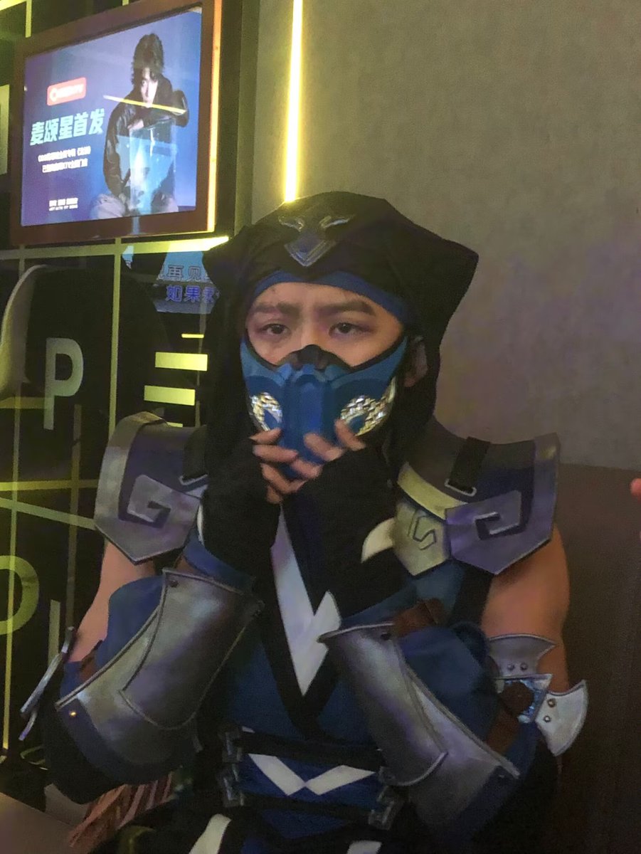 lodisa9's tweet photo. 11kuai with 1noob's hat https://t.co/437704Irx9