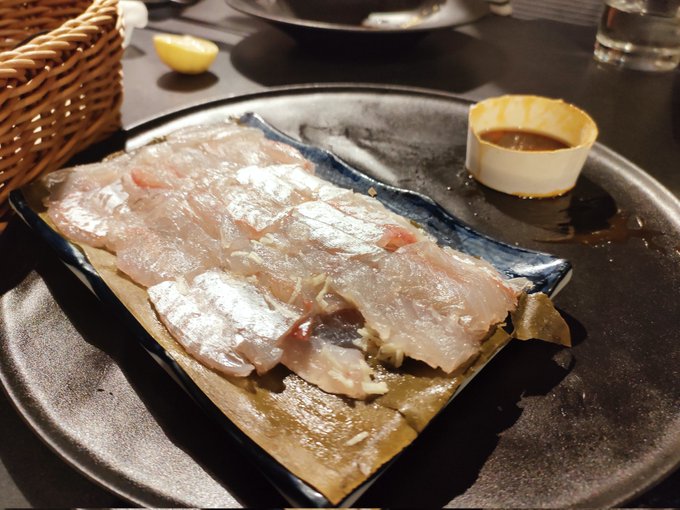 皆見て!!!!

カマスの昆布締め 