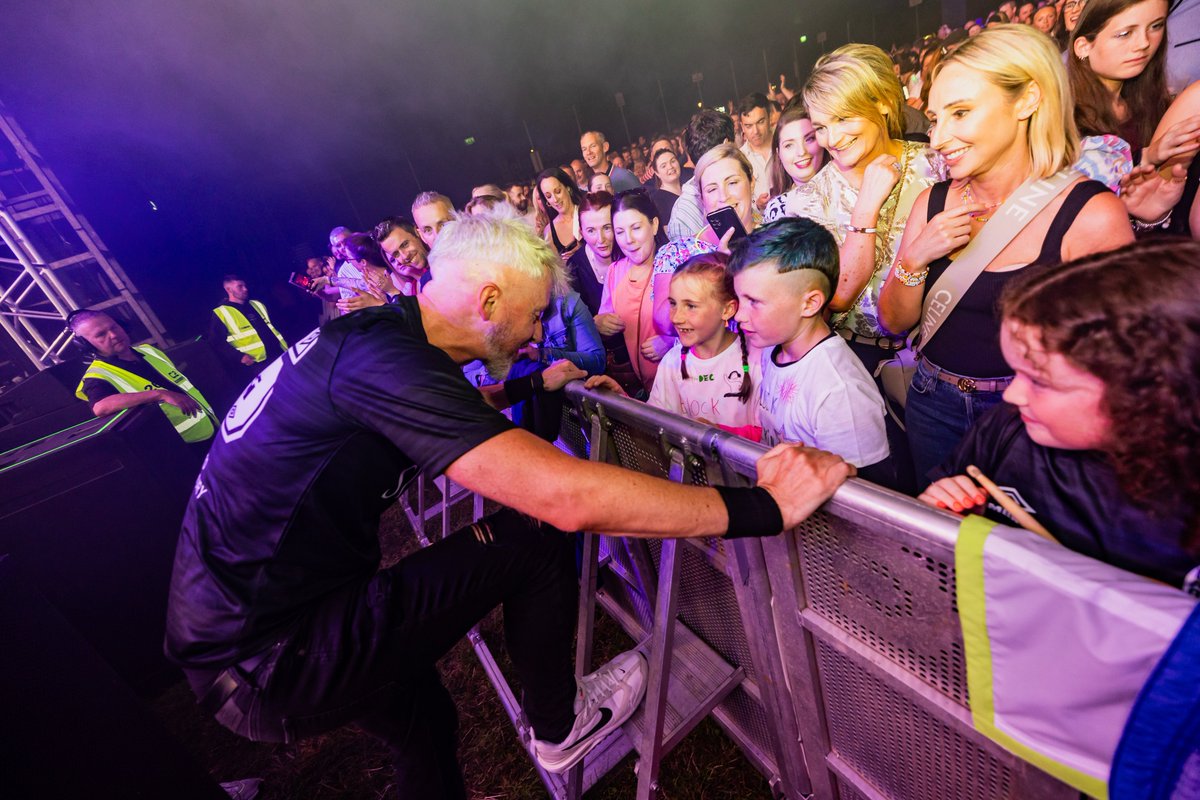 Block Rockin Beats is exactly 7 years on <a href="/TodayFM/">Today FM 💛</a> today. A life changing journey for me. It has given me a chance to meet thousands of you. Laughs, tears, lockdowns, parties, my own personal illness, the gigs. Thank you for everything ❤️❤️x #blockrockinbeats <a href="/gbollardphoto/">Glen Bollard</a> 📸