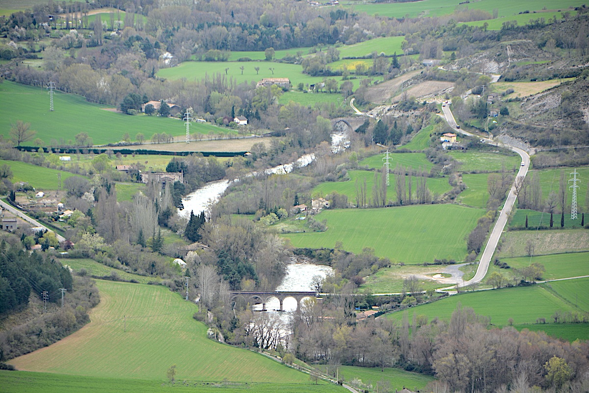 Tampoco #Europa quiere la variante de #Jaca. Interesante artículo de opinión escrito por César San Juan Guillén, presidente de #JacaSinPerderElNorte
jacasinperderelnorte.blogspot.com/2024/10/tampoc…