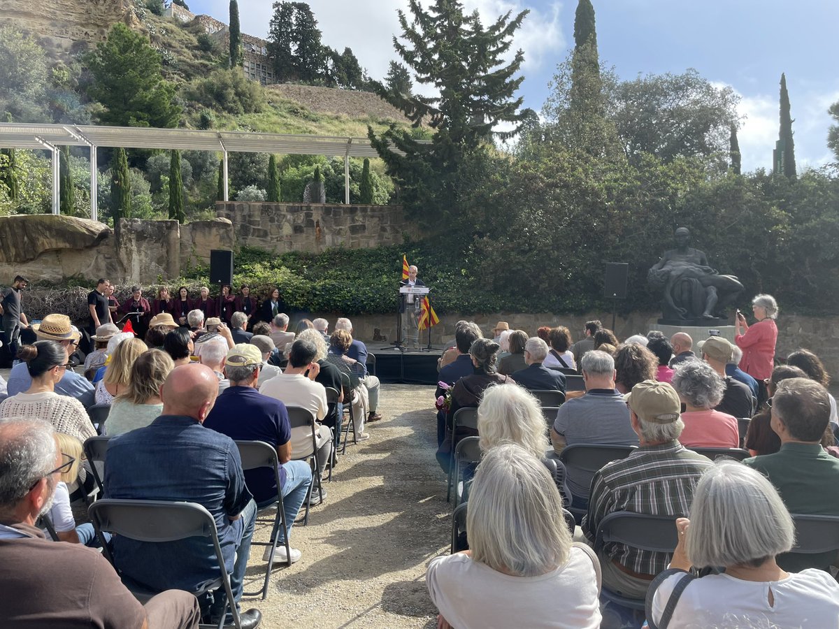 Un any més, homenatjant les persones perseguides, torturades, desaparegudes i afusellades pel règim franquista.

Ara i sempre, #MEMÒRIA. 

Gràcies <a href="/immolats_cat/">Immolats per la Llibertat a Catalunya</a>  per una feina insansable i tan necessària.