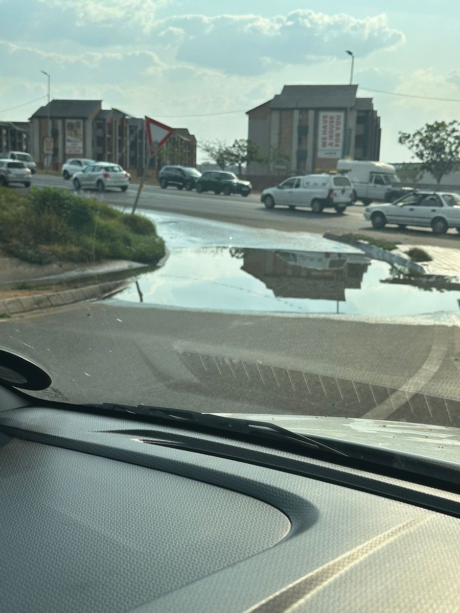 Rob Cloete tweet media