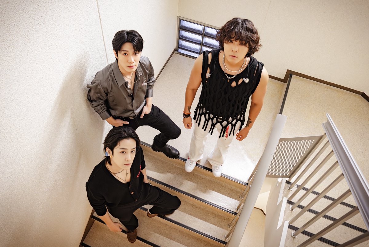 ftisland_japan's tweet photo. ＼FTISLAND AUTUMN LIVE 2024 ~ WHAT DO YOU THINK? ~／
大阪公演2日目終了!!⏰

大阪2日間最高でした!! ありがとうございました✨
明日はゆっくり休んで、ラスト東京で会いましょう🤘❤️‍🔥

🎟チケット一般発売中!!
https://t.co/EJprfhP4Ph

#FTISLAND #ホンギ #ジェジン #ミンファン https://t.co/oyn2Pq4UlR
