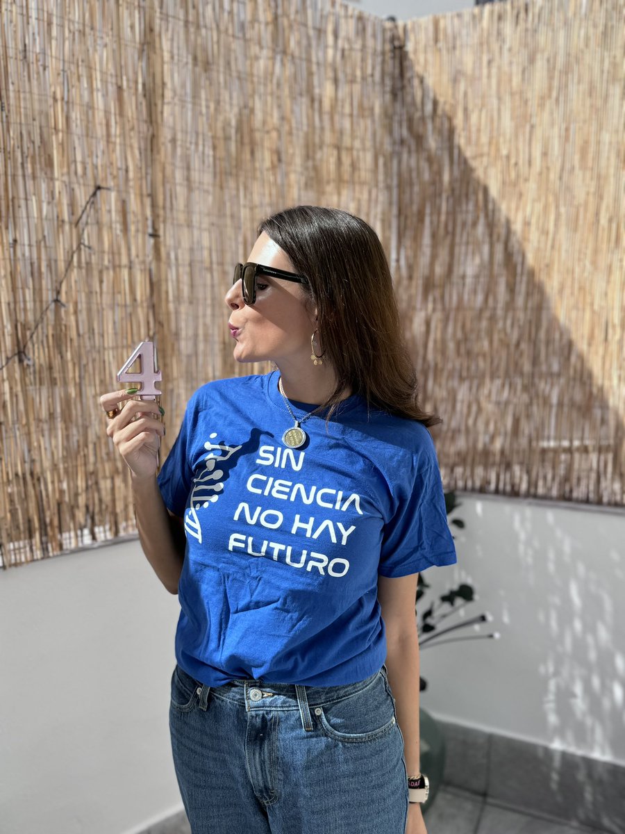 Que los rotos, son las esquinas de una vida.

Por todos los 13 de octubre que me quedan por vivir. Por volver a la vida, por seguir en el camino. 

Felices tres años de vida Noah, gracias por saber convivir aún habiendo perdido tanto. #NadaEsImposible #EnfermedadesRaras