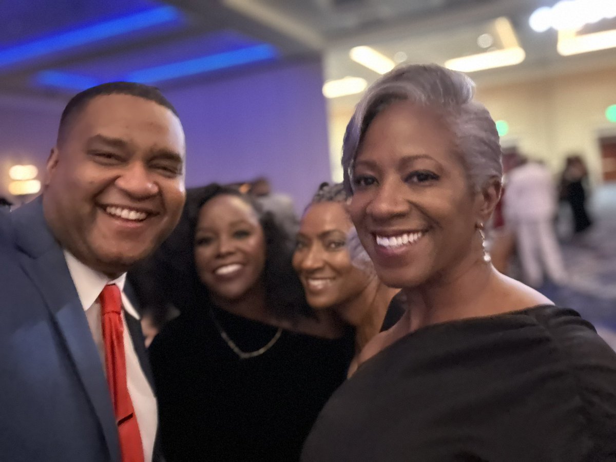 Dr. Vincent Richardson (@dr_vrichardson) on Twitter photo 