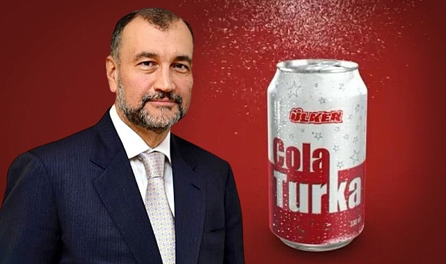 Musaozsoy's tweet photo. Köfteci Yusuf'a kumpas kurulduğunu savunan ve dayanaksız şekilde buna inananlar, Cola Turka'nın Murat Ülker tarafından yalanlarla anlatılan hikayesini örnek gösteriyorlar.
Cola Turka'yı devlet batırdı iddiasını yayanlar,
Bugün Köfteci Yusuf'a da benzer iddiaları yakıştırıyorlar.
İlk olarak herkes bilsin; Cola Turka'nın batış süreci Murat Ülker'in anlattığı gibi değil. Hayatta olmayan bir bakana iftira atmak suretiyle, devletin kendisini batırdığını iddia eden bu müfteri; Türk halkına Cargill ile işbirliği yaparak nişasta bazlı şeker kotasını hukuka ve mevzuata aykırı şekilde aştığını açıklamıyor. Bu noktada, rakip firmalar tarafından şikayet edilerek yaptığı hukuksuzluk ve mevzuata aykırılık sebebiyle cezalanlandırılan firma, bırakın bu hukuksuzluğu kabul etmeyi, özür dilemeyi; yıllar sonra bu duruma şahit olup, bugün hayatta olmayan bakan üzerinden algı yapmaya da utanmadı.
Bu algılara kapılan halk ise maalesef hatalı tepkiler vererek bu algıcıların ekmeğine yağ sürüyor.
@ulker