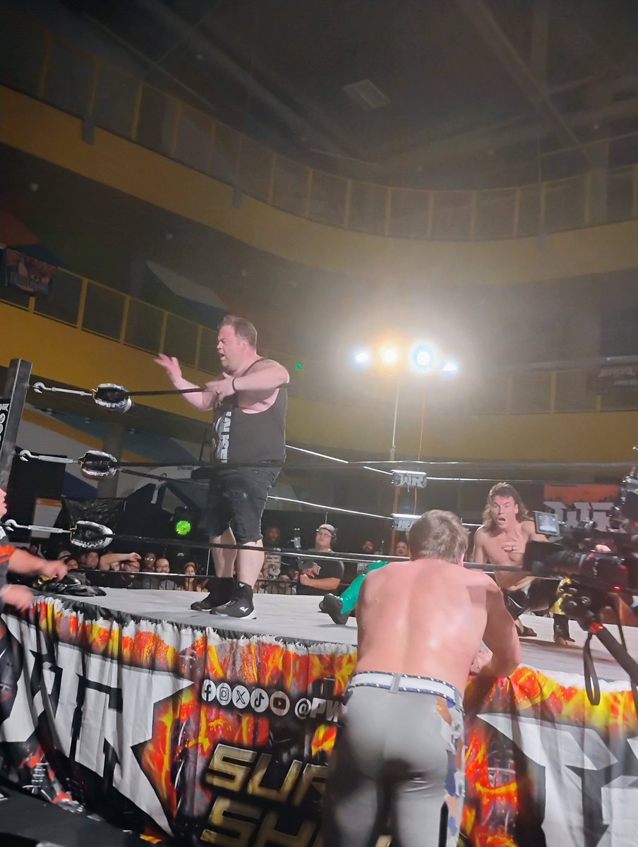 tonytamborine80's tweet photo. @PWRevolver Another Great Show at the @TheEpicGP . #RevolverEpic https://t.co/GLOGm2Pgmn