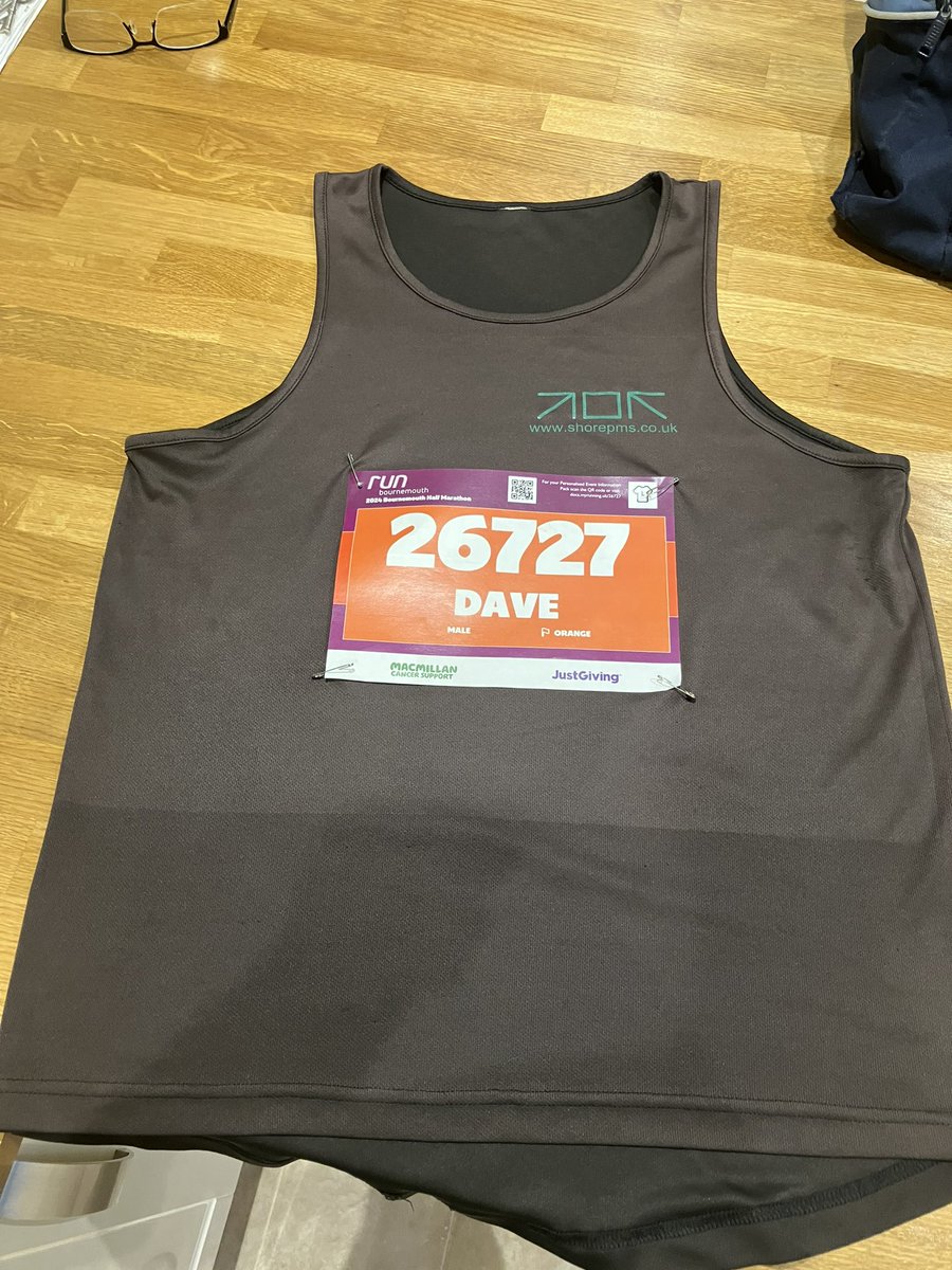 fat_jogger's tweet photo. Here we go again… #RaceDay #Running #BournemouthHalf https://t.co/ks32rlC322