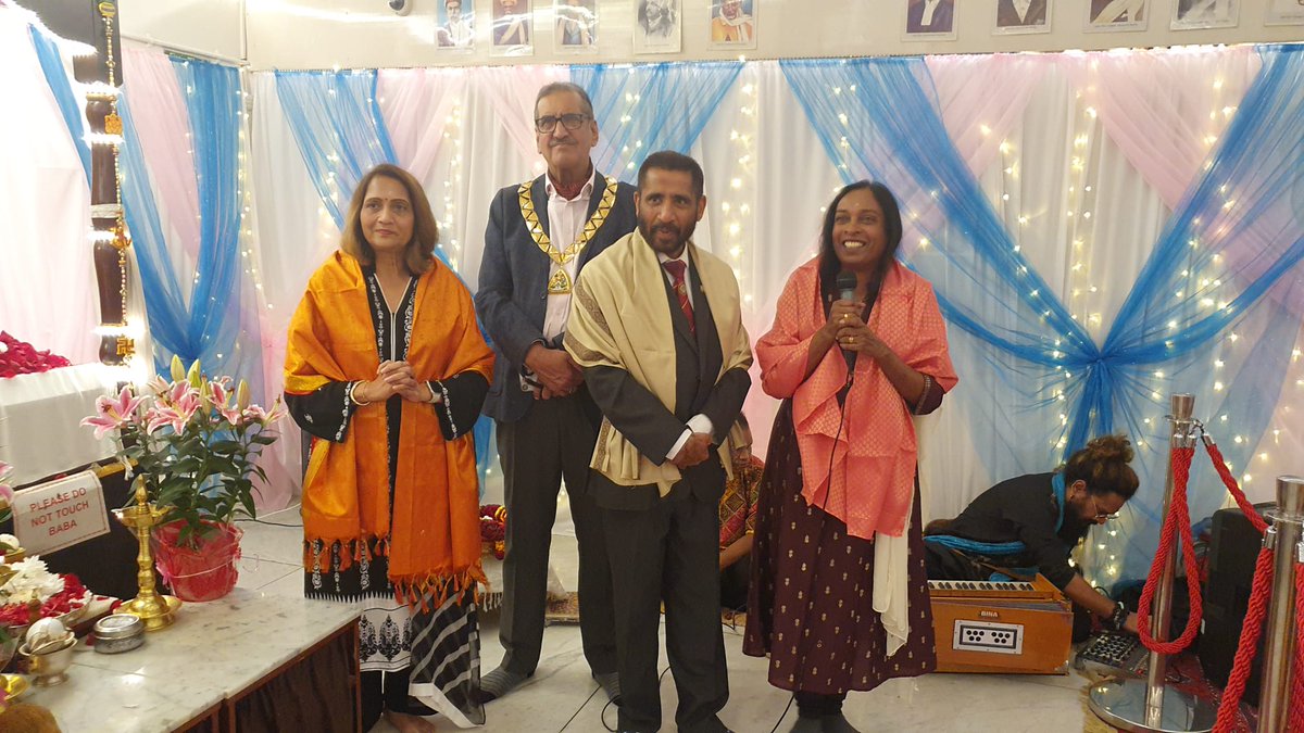 12.10.2024
Vijayadashami Darshan and Hanuman Chalisa at Shirdi Sai Baba temple in Wembley.