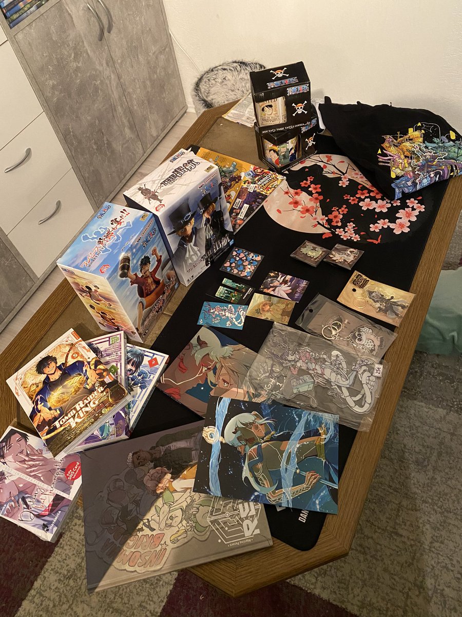 asteriagaia's tweet image. #Polaris2024 Ausbeute 🥰 
Ich hab sooo viele Sachen gesehen und gefunden bei einigen konnte ich nicht sein sagen ☺️
#soenkai #manga #carlsenmanga #ONEPIECE #yvolve.shop #altraverse