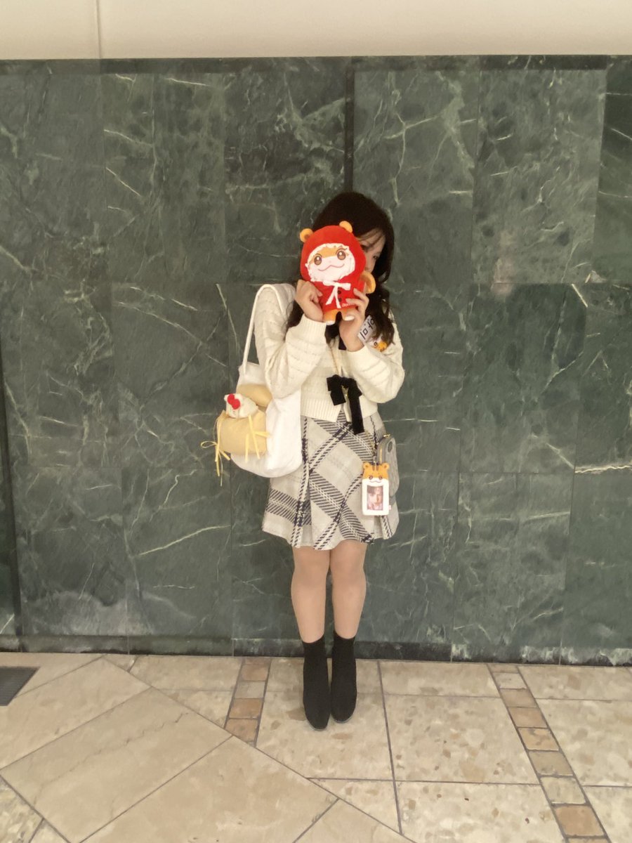 リリイベ行ってきた~❤︎
カバンを置かないのも知らなくてまじでおしゃべりする時間も短かったけど、ほんじゅんは相変わらず顔がよかったし、たぶんめっちゃしんどいそうやったけど、話ちゃんと聞いてくれた
れぽはまじポンコツすぎてやばいので気が向いたらあげます