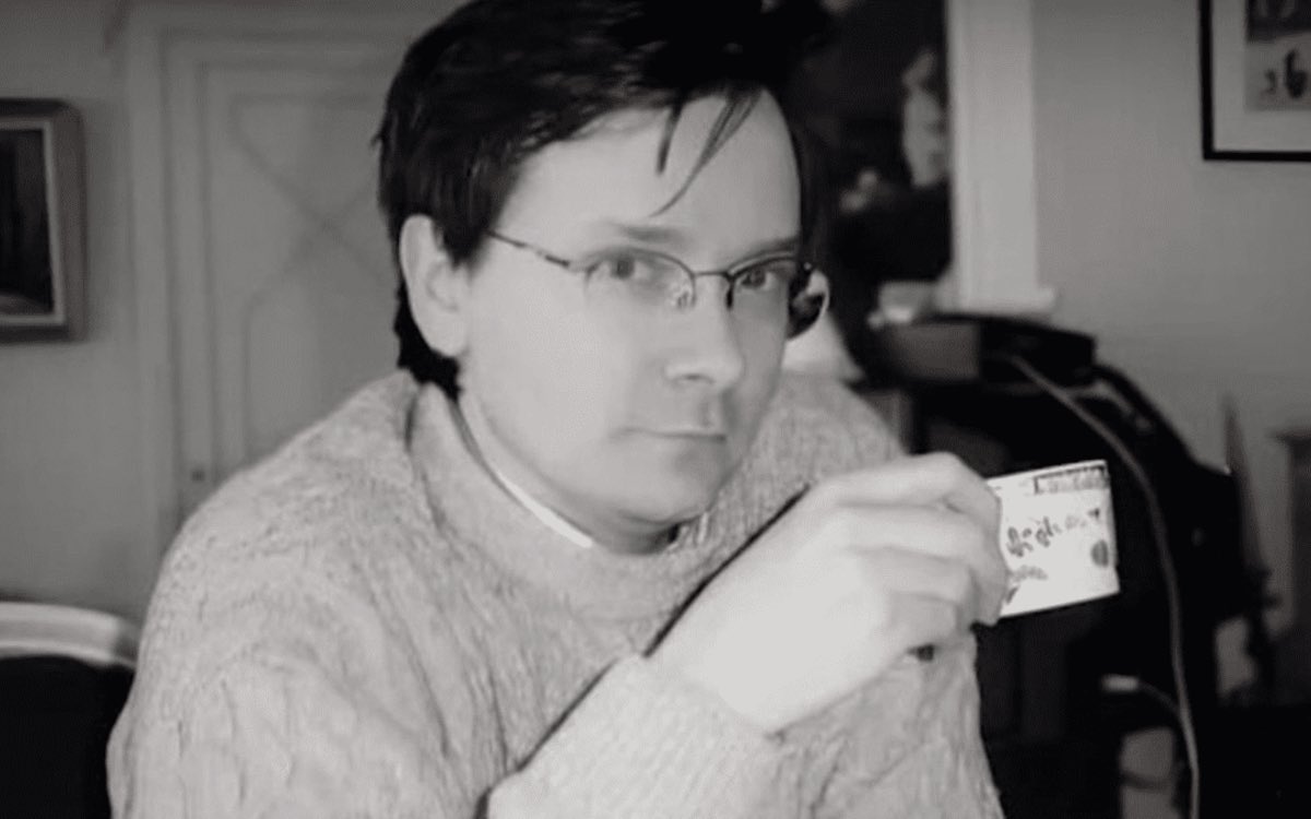 Il y a un an, Dominique Bernard a été assassiné parce que professeur, et pour avoir protégé ses élèves et collègues.

Comme Samuel Paty, il incarne les valeurs de la République qui nous unissent. N'oublions jamais !