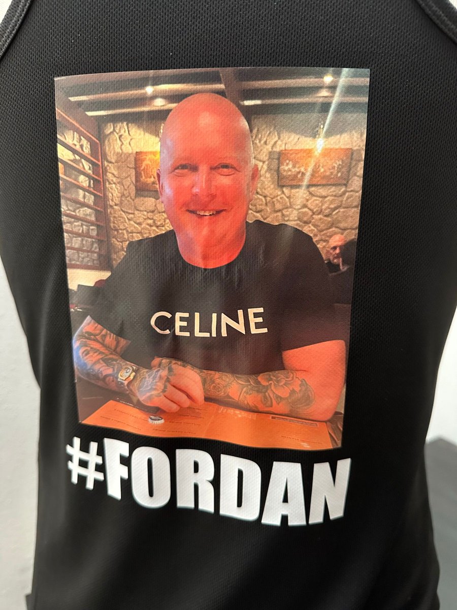 ChromaSport's tweet photo. Good Luck to everyone running the @GreatEasternRun today! Especially those running for Dan #fordan #greateasternrun https://t.co/adjxceUM6d