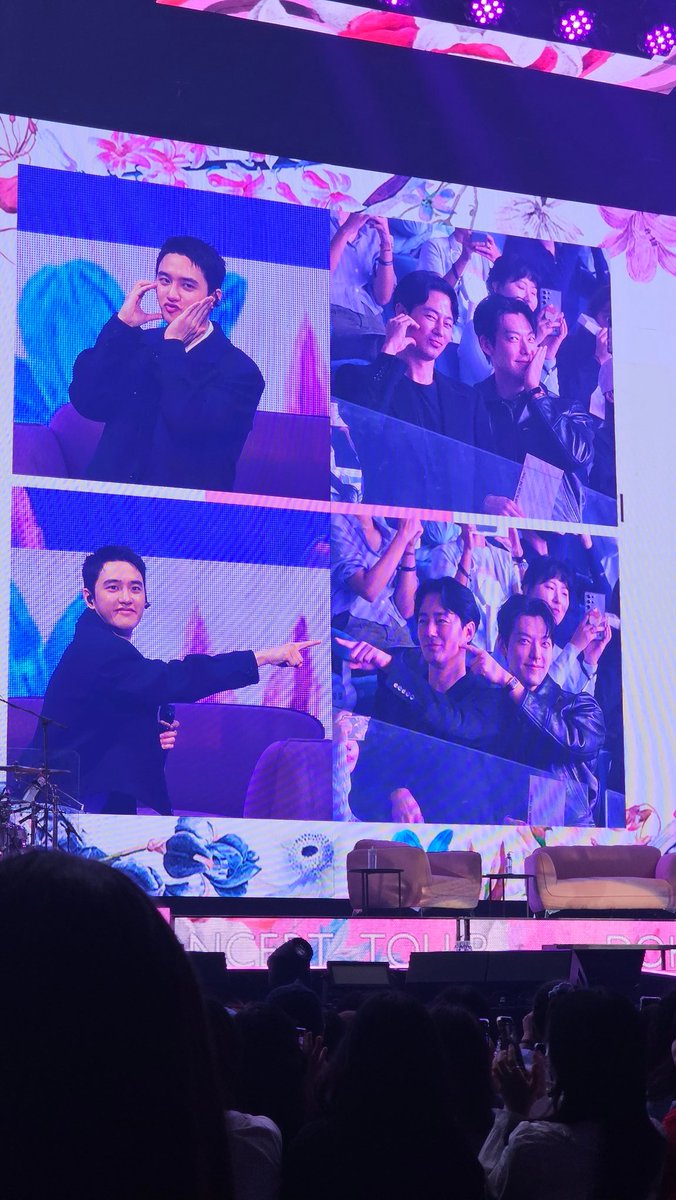 241013 도경수 팬콘서트 막콘

조인성님 김우빈님 경수랑 같이 사진 찍는다고 포즈 ㅋㅋㅋㅋㅋㅋㅋㅋㅋㅋㅋ

#도경수_팬콘_블룸더파이널
#경수와_함께하는_블룸됴파이널
#BLOOMTheFINAL_D3