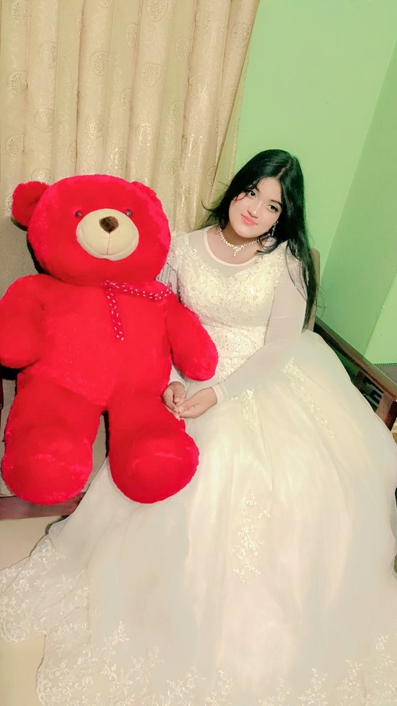 muniakhan523's tweet photo. Hello guys how're you all? https://t.co/5V8LpKI2ZH
