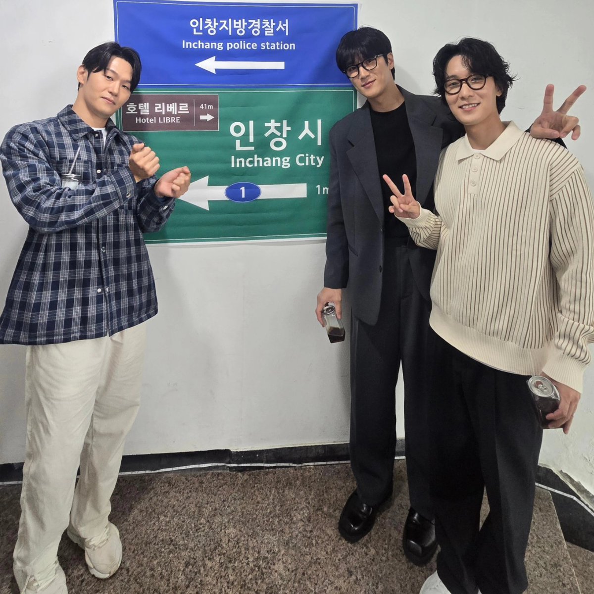 2024.10.13 안보현 배우님, 이학주 배우님, 장률 배우님  방문해 주셨습니다. 감사합니다.