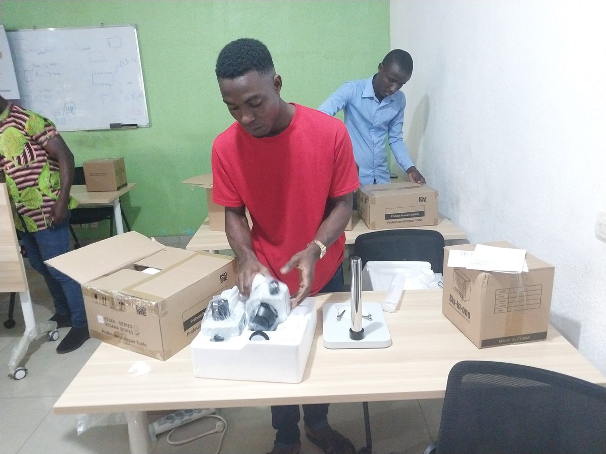 H-FabLab tweet media