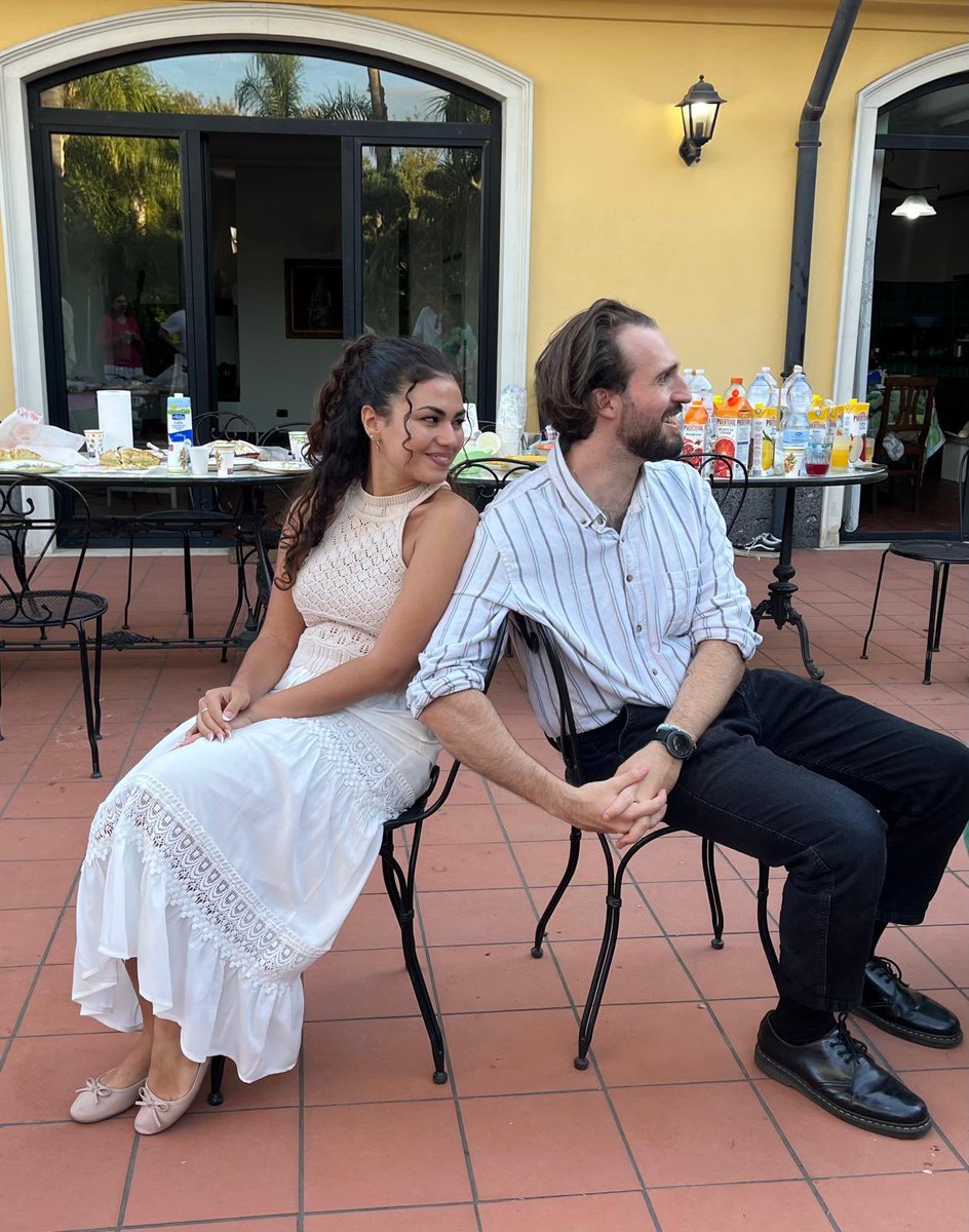 Omid Djalili tweet media