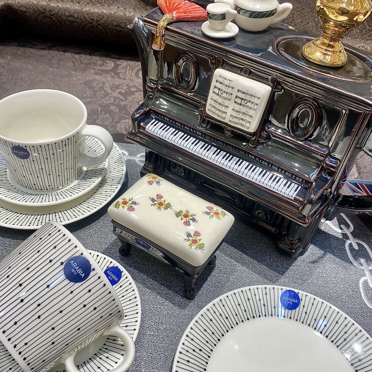 Teapotteryティーポッタリーイギリス製ティーポット だらし Teapotteryティーポッタリーイギリス製ティーポット だらし