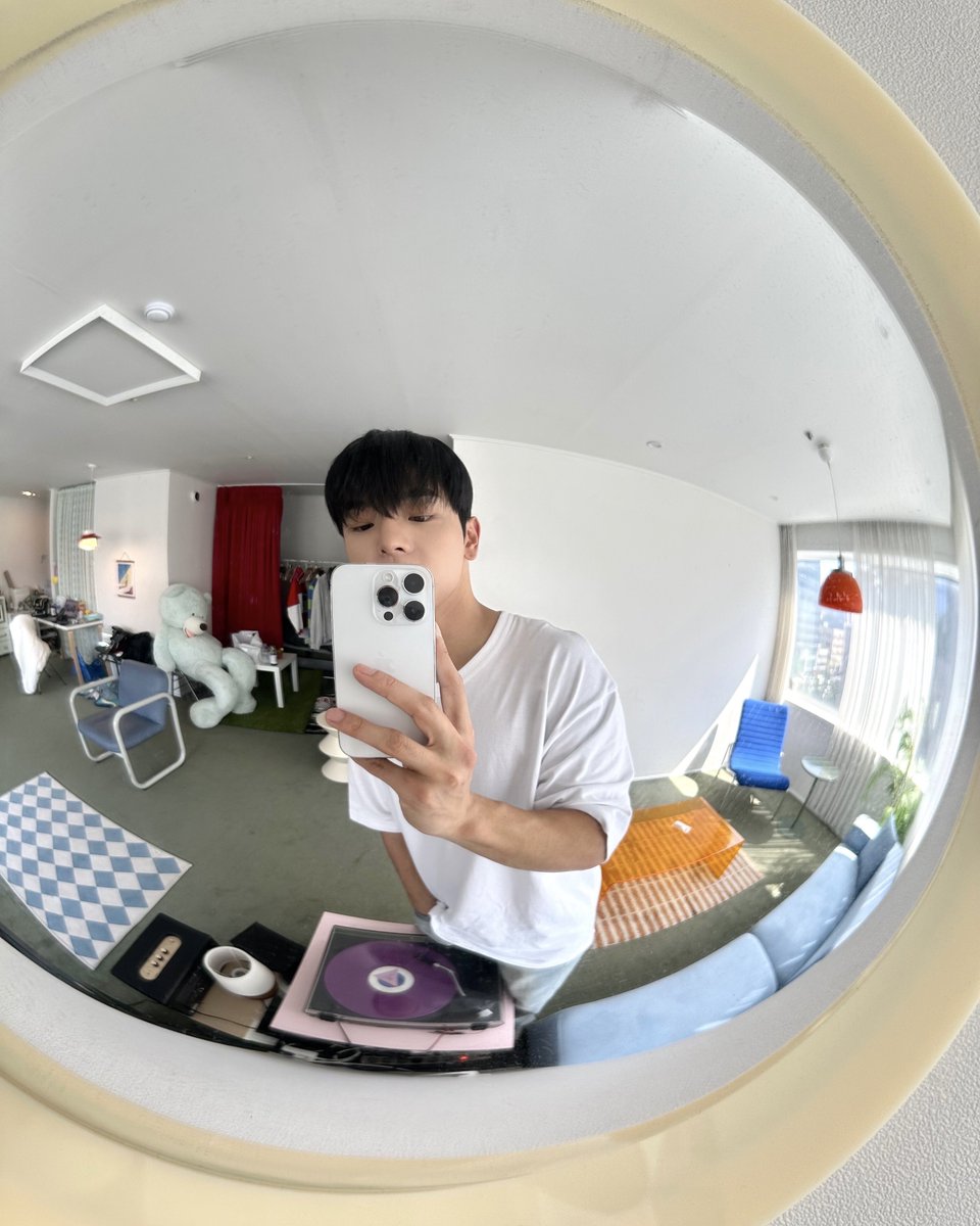 [#우진] Me In The Mirror😉