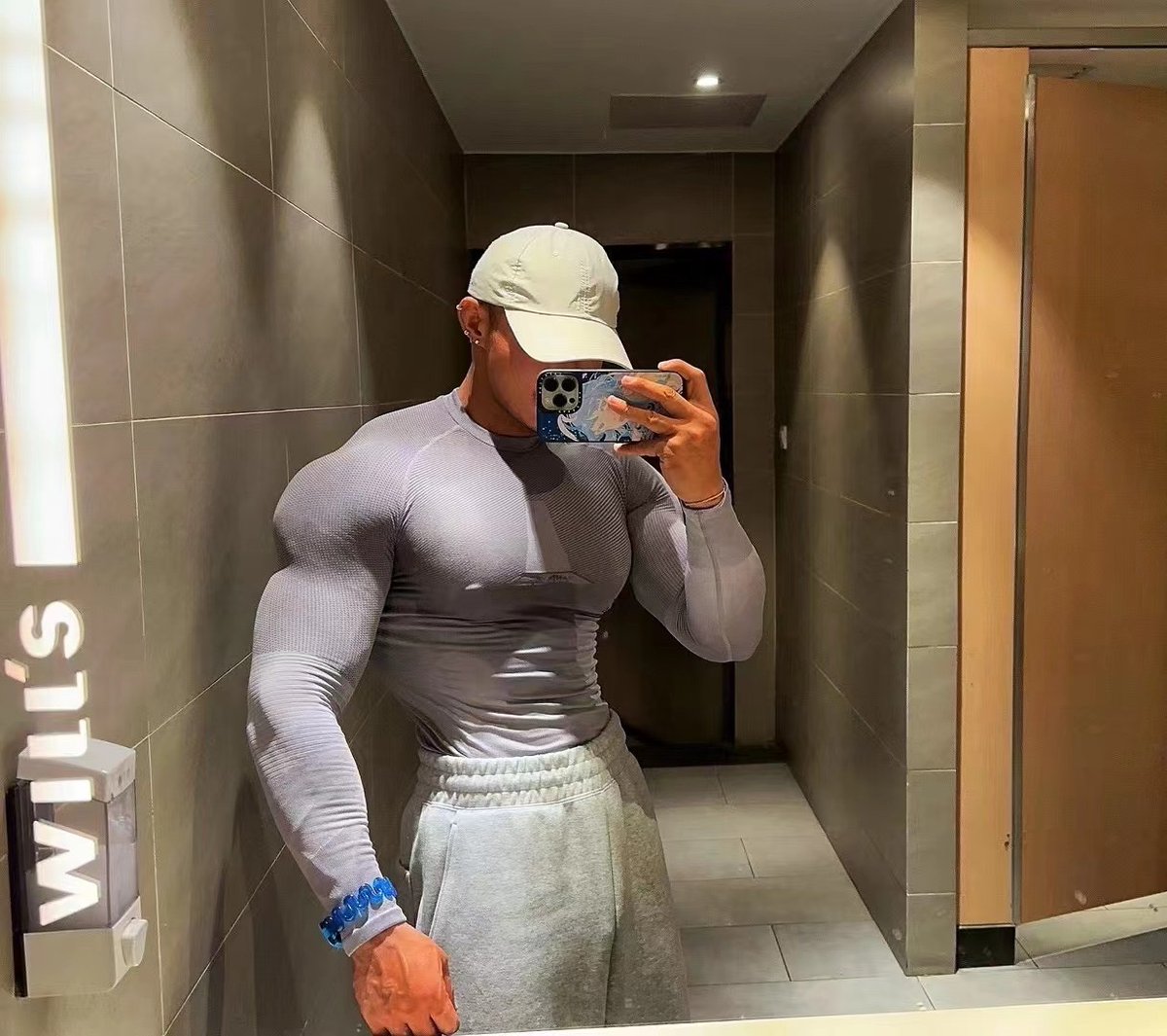 Booty Eddie (@Booty_Eddie69) / Posts / X