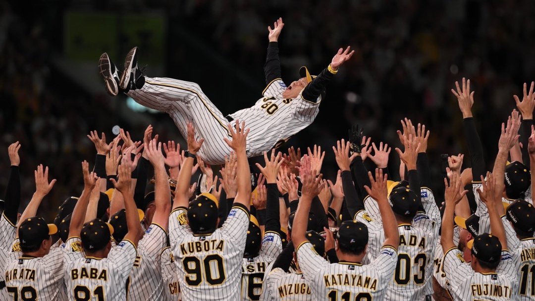 eyan1230's tweet photo. 🐯での岡田監督成績。。。

04  66勝70敗2分  4位
05  87勝54敗5分  優勝
06  84勝58敗4分  2位
07   74勝66敗4分  3位
08  82勝59敗3分   2位
23   85勝53敗5分  優勝 日本一
24   74勝63敗6分   2位

はっきり言うて名監督よ
そらそうよ！おーん！

ありがとう岡田監督
そしてお疲れ様でした。 https://t.co/Q2f0VKmE20