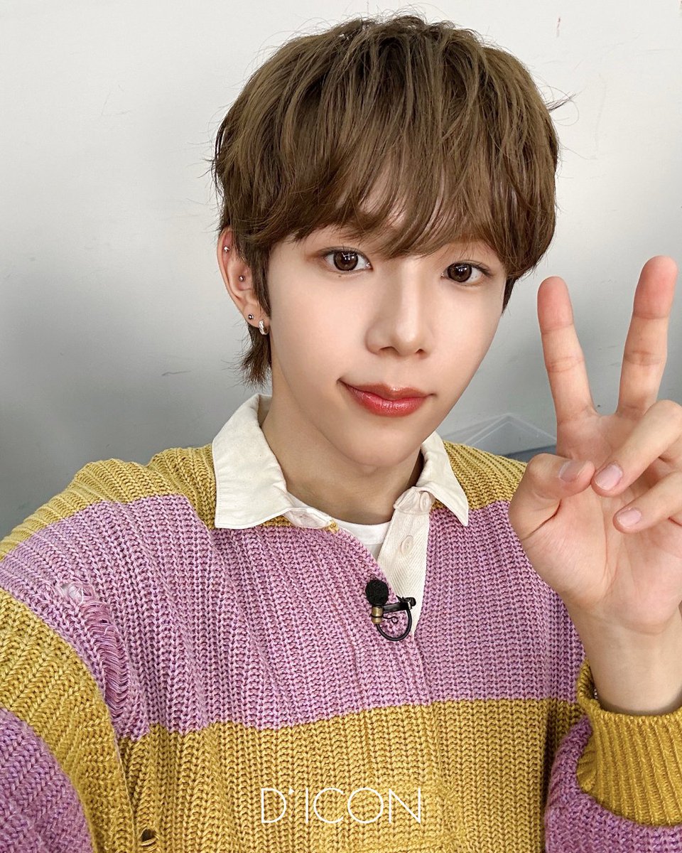 diconriize's tweet photo. [DICON] RIIZE DICON LIVE UNIT SELFIE🎞️

🗓️ ~2024.10.13(PM 11:59) (KST)

#라이즈 #RIIZE @RIIZE_official
#쇼타로 #성찬 #SHOTARO #SUNGCHAN
#디아이콘 #디스패치 #DICON #DISPATCH https://t.co/AvpJZXhlPs