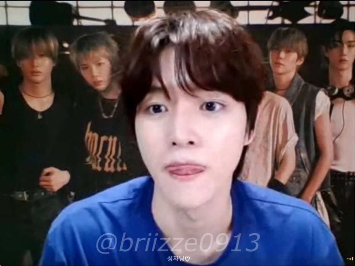 briizze0913's tweet photo. 이 날 성찬이 너무 커염슨 ㅠ..ㅠ https://t.co/GSClPCvbPk