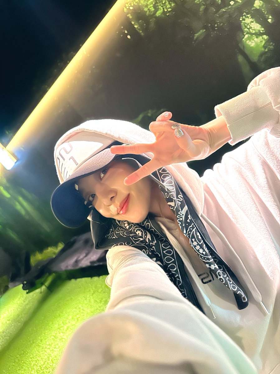 Sandara Park tweet media
