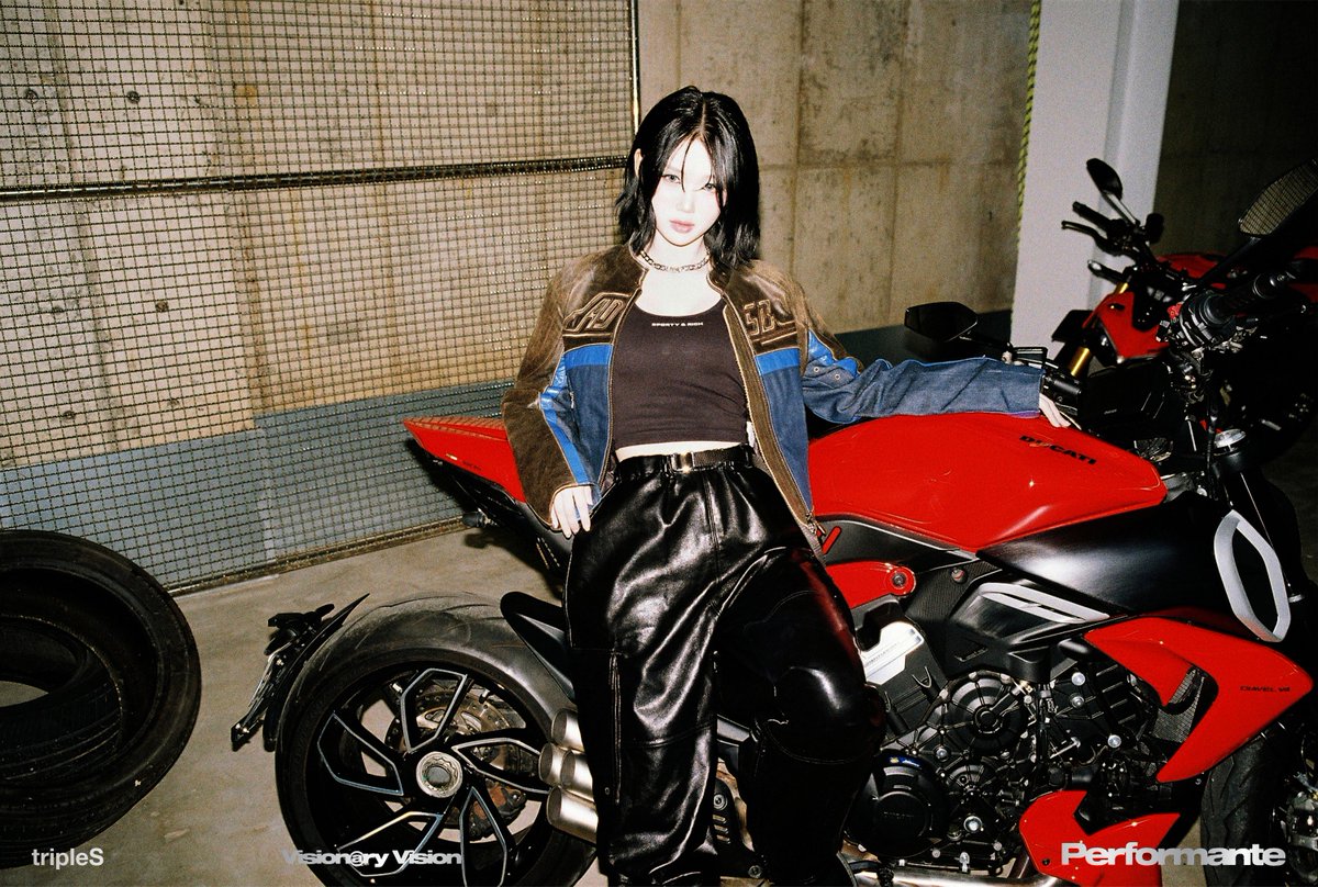 【QR未使用】tripleS Yubin ユビン objekt AA352 tripleS ユヨン AA352 QR未使用 tripleS Yubin AA352 object ユビン QR